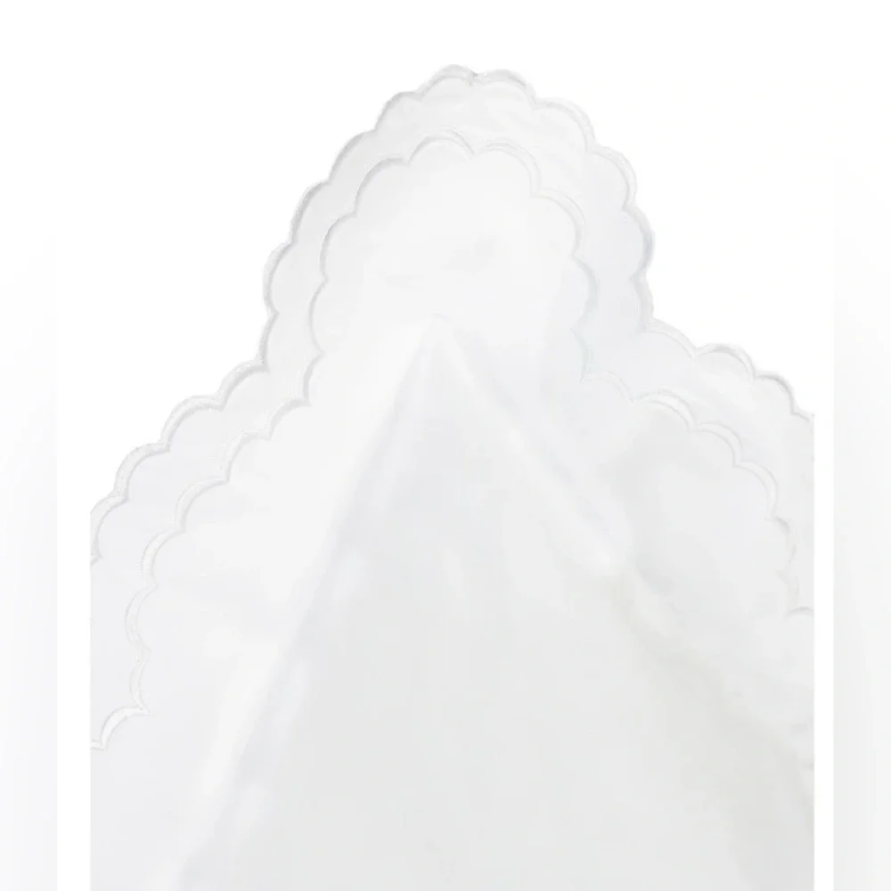 Embroidered Percale Crisp Cotton Double Scallopier Duvet Set and Sham Queen